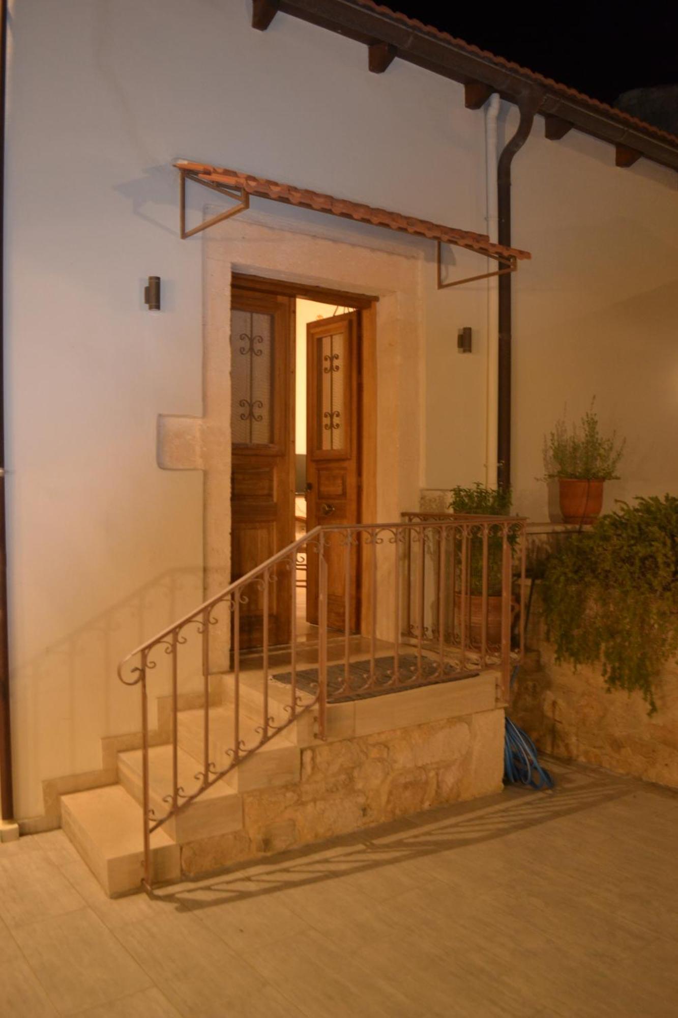 Eco Cottage Vedere With Pool Vederoi Exterior photo